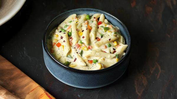 طرز تهیه پاستا با سس سفید؛ یک وعده خوش طعم، ساده و سریع طرز تهیه پاستا با سس سفید؛ یک وعده خوش طعم، ساده و سریع